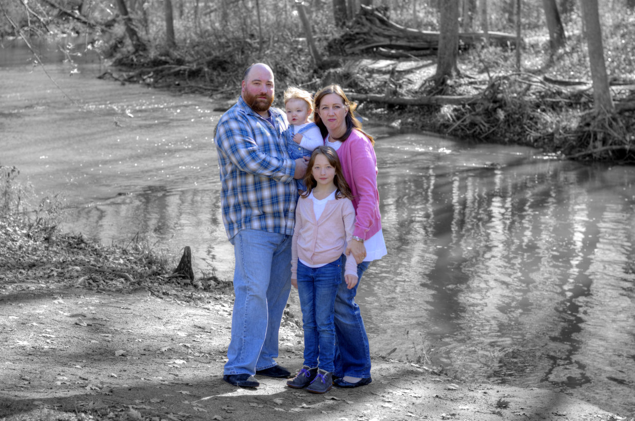 Schlichting Family  22 Selective Color
